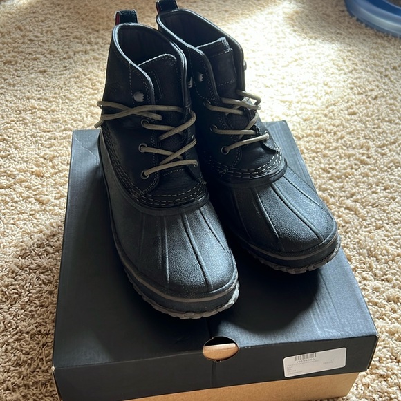 UGG M Zetik Duck boots men size 9.5